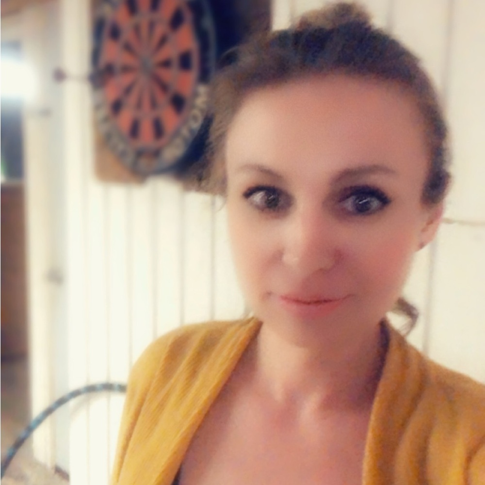 Meet your Posher, Cassie